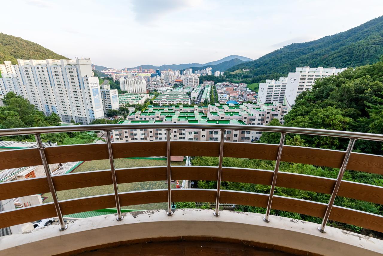 Home Fourest Resort Кодже Екстер'єр фото