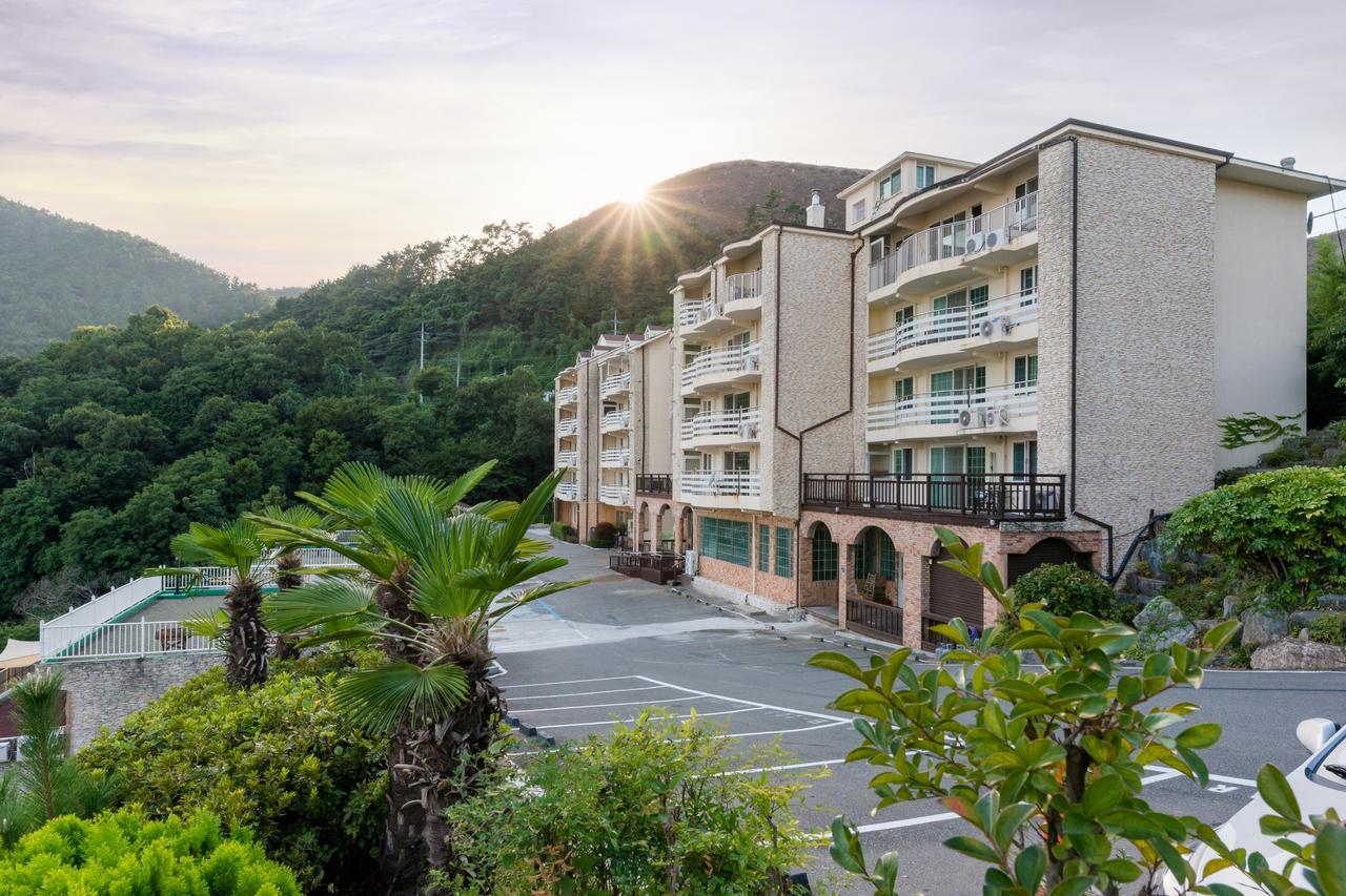 Home Fourest Resort Кодже Екстер'єр фото